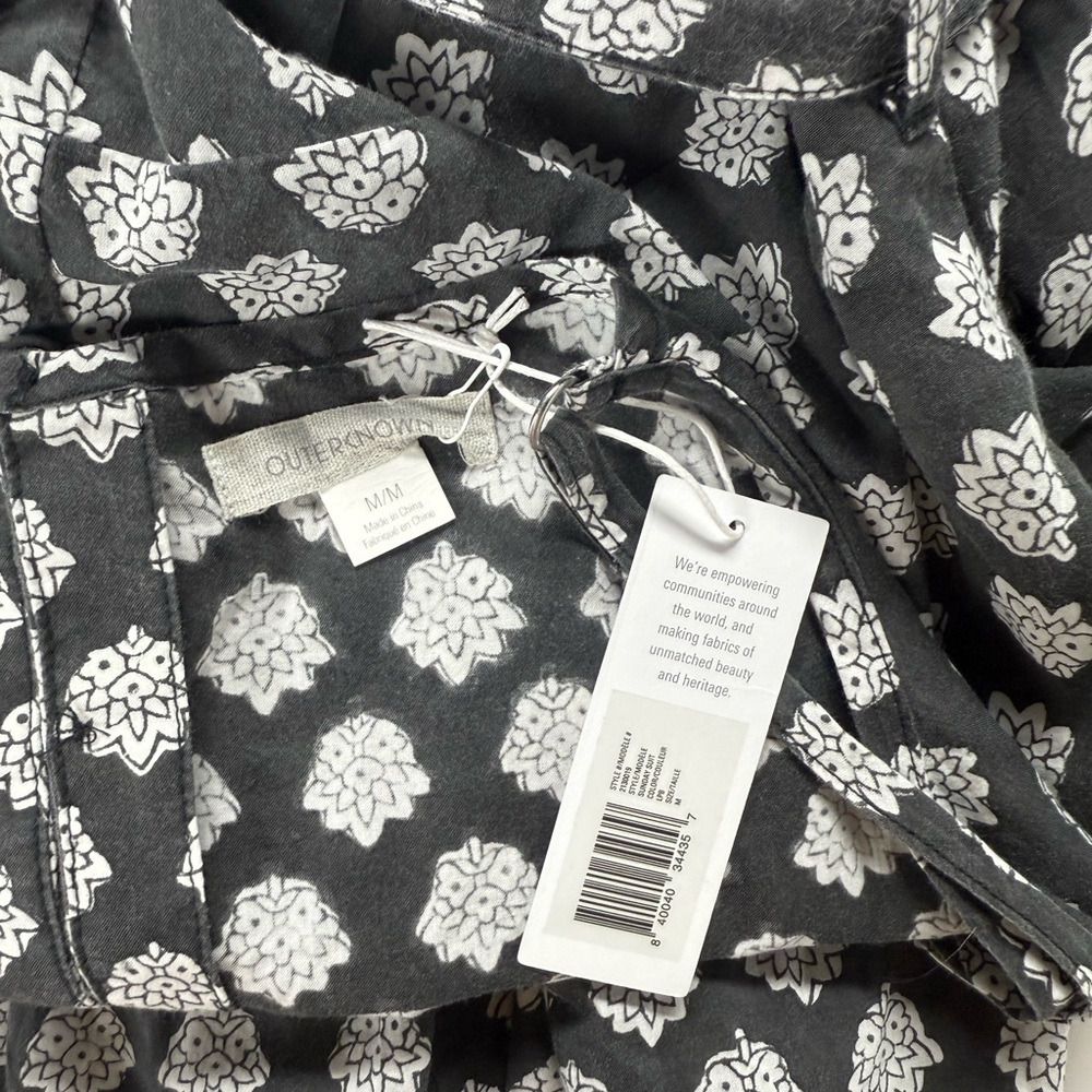 Outerknown Summer Sunday Suit Romper Playsuit in Pitch Black Lantana Size Medium - Picture 7 of 8